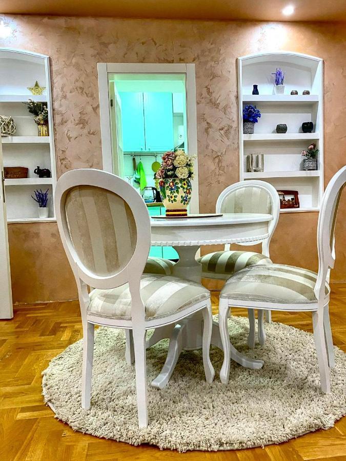 Apartman Diana Sremska Mitrovica Exteriör bild