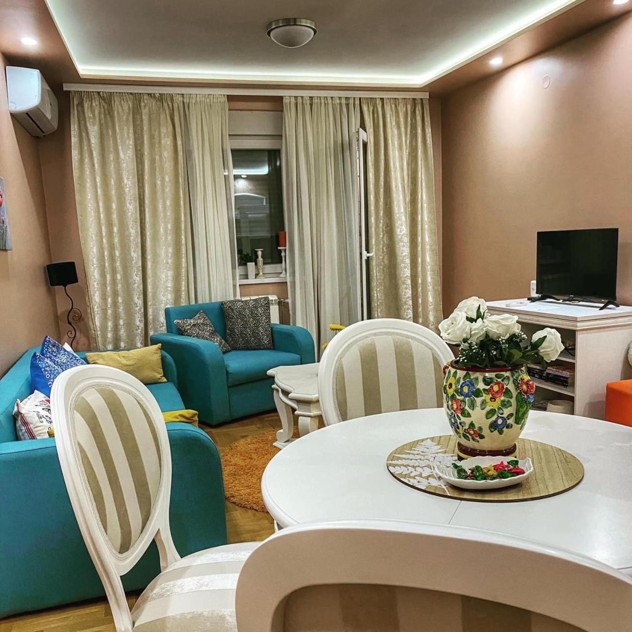 Apartman Diana Sremska Mitrovica Exteriör bild